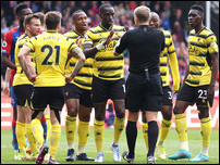 �������