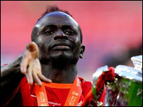 ����� ����