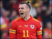 ����� ����