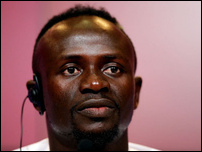 ����� ����