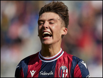 ����� ����