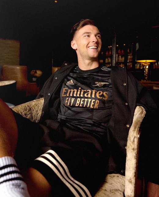 Новая выездная форма Арсенала на сезон 2022/23 Новая выездная форма Арсенала на сезон 2022/23