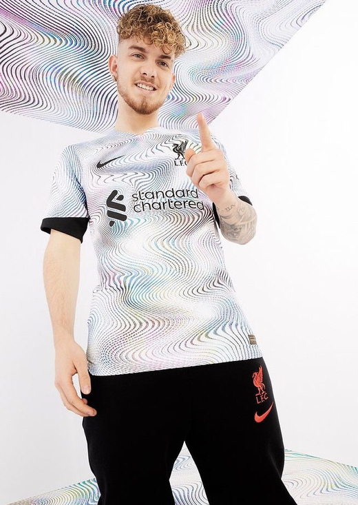 Новая выездная форма Ливерпуля Новая выездная форма Ливерпуля