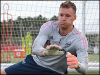 ����� ����