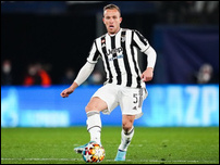 ����� ����