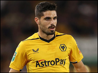 ����� ����