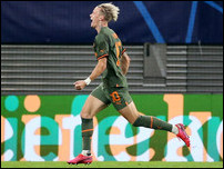 ������ ������