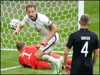 ����� ����