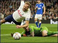 ����� ����