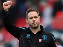 ����� ���