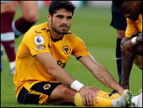 ����� ����