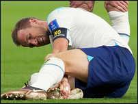 ����� ����