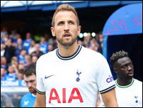 ����� ����