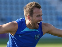 ����� ����