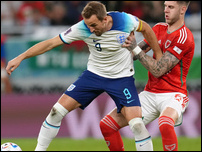 ����� ����