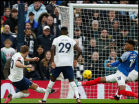 ����� ����