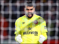 ����� ����