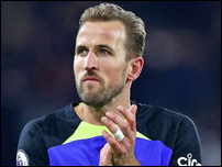 ����� ����