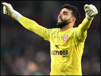 ����� ����