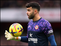 ����� ����