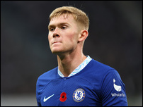 ����� ����