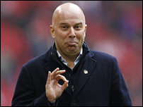 ���� ����