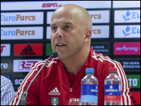 ���� ����