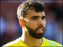 ����� ����