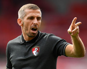 ���� � ���