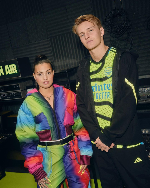 Новая выездная форма Арсенала на сезон 2023/24 Новая выездная форма Арсенала на сезон 2023/24