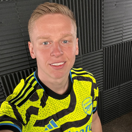 Новая выездная форма Арсенала на сезон 2023/24 Новая выездная форма Арсенала на сезон 2023/24