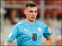 ����� ����