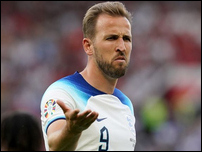 ����� ����