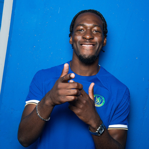 Аксель Дисаси Аксель Дисаси