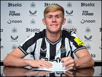 ����� ����