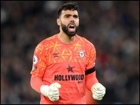 ����� ����