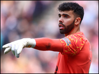 ����� ����