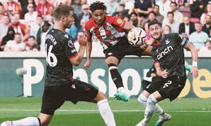 ����� ����