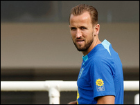 ����� ����