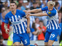 ����� ����