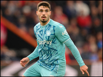 ����� ����