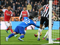 ����� ����