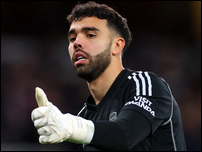 ����� ����