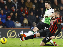 ����� ����