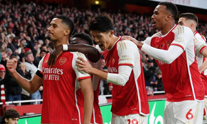 �������