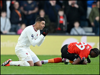 ��������