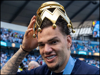 �������