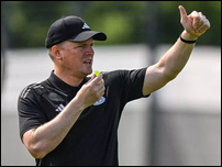 ���� ���