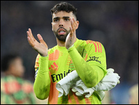 ����� ����