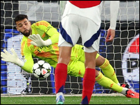 ����� ����